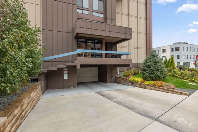 2800 W 44th Street 201, Minneapolis, MN 55410