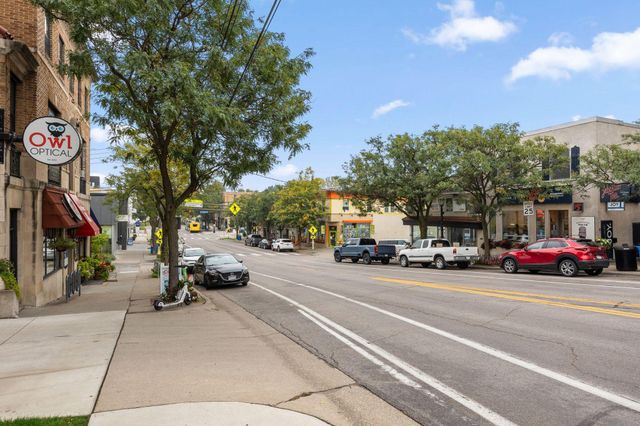 2800 W 44th Street 201, Minneapolis, MN 55410