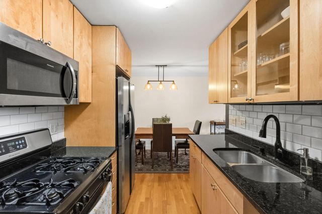2800 W 44th Street 201, Minneapolis, MN 55410