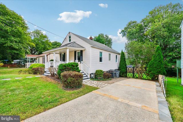 427 MCARTHUR DR, Rockville, MD 20850