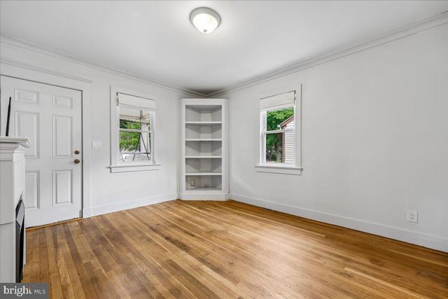 427 MCARTHUR DR, Rockville, MD 20850