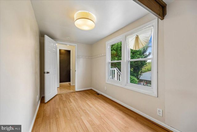 427 MCARTHUR DR, Rockville, MD 20850