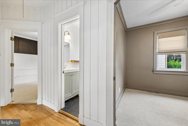 427 MCARTHUR DR, Rockville, MD 20850