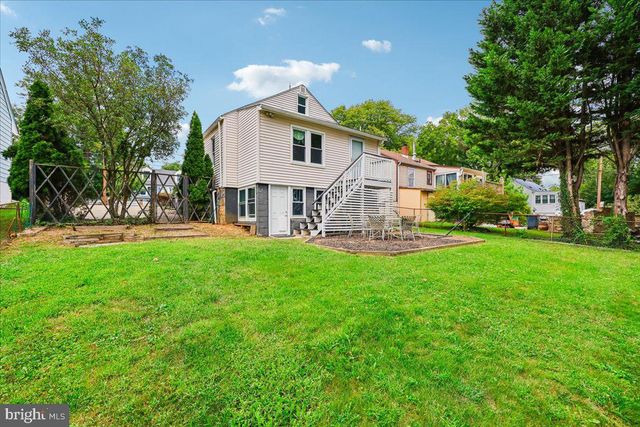 427 MCARTHUR DR, Rockville, MD 20850