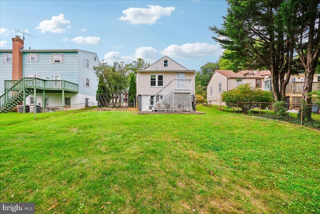 427 MCARTHUR DR, Rockville, MD 20850