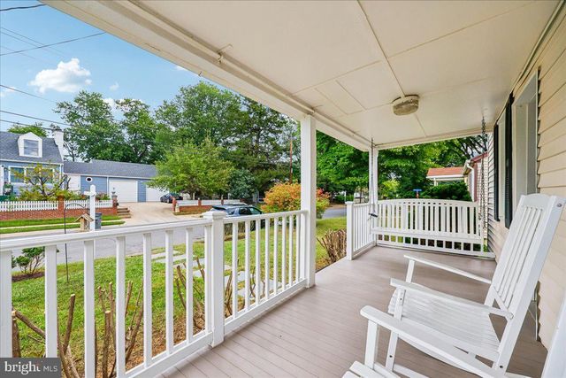 427 MCARTHUR DR, Rockville, MD 20850
