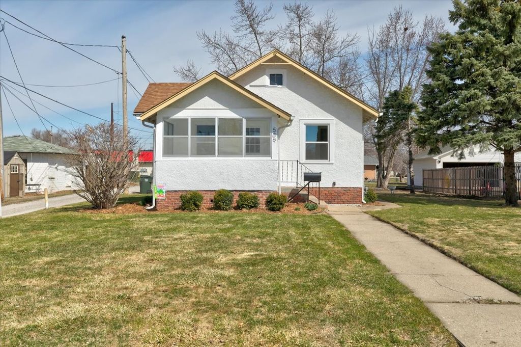 509 E First Street, Madrid, IA 50115