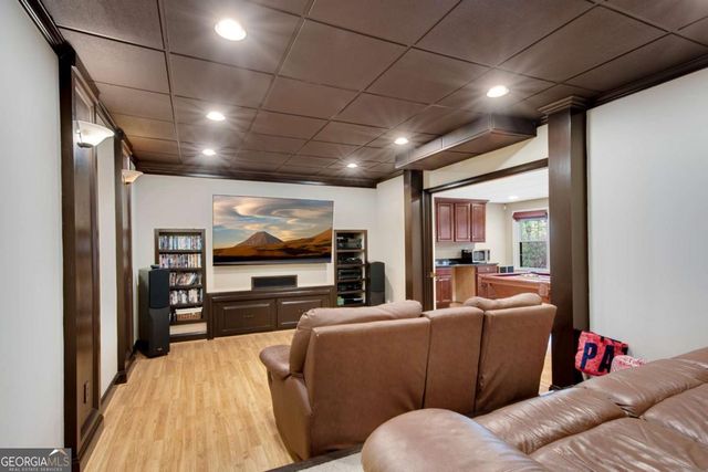 4142 Barberry Drive NE, Roswell, GA 30075