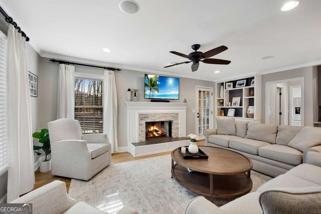 4142 Barberry Drive NE, Roswell, GA 30075