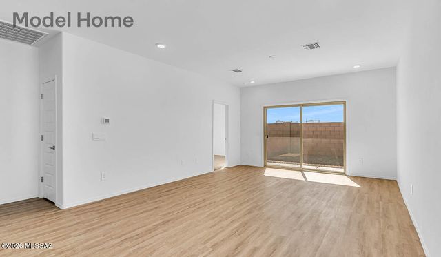 6729 S Butch Cassidy Avenue, Tucson, AZ 85746