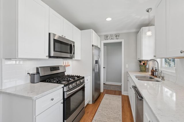 6332 Wilryan Avenue, Edina, MN 55439