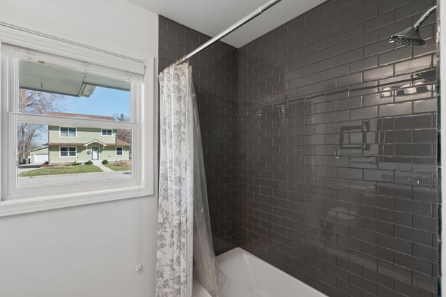 6332 Wilryan Avenue, Edina, MN 55439