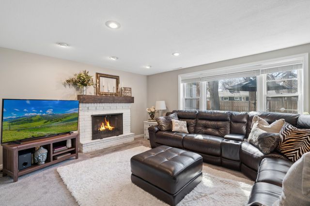 6332 Wilryan Avenue, Edina, MN 55439