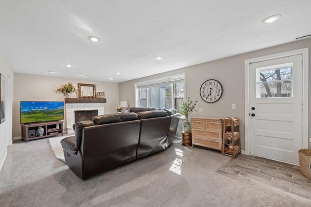 6332 Wilryan Avenue, Edina, MN 55439