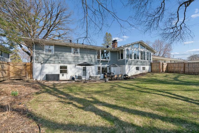 6332 Wilryan Avenue, Edina, MN 55439