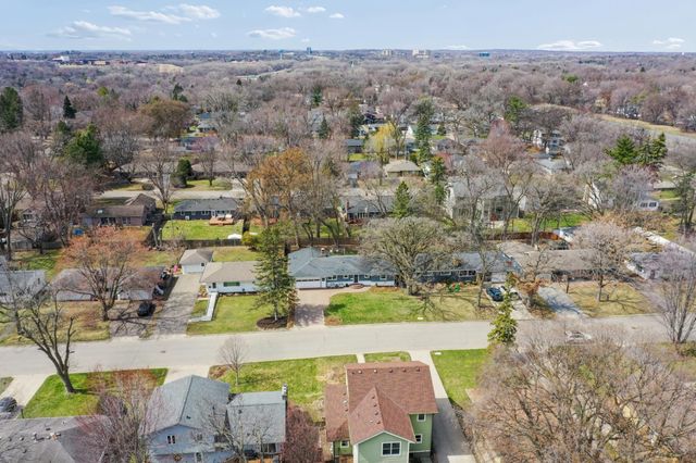 6332 Wilryan Avenue, Edina, MN 55439