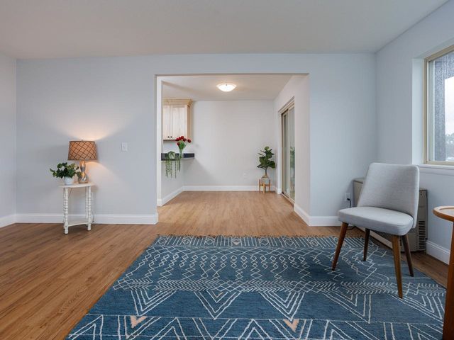 92 Quarry Hill Rd Apt 11, South Burlington, VT 05403