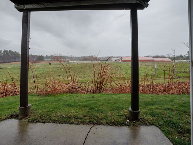 92 Quarry Hill Rd Apt 11, South Burlington, VT 05403