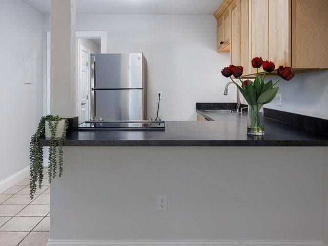 92 Quarry Hill Rd Apt 11, South Burlington, VT 05403