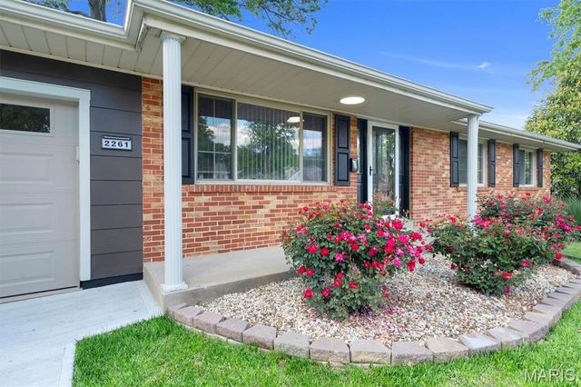 2261 Eleanor Kay Drive, Mehlville, MO 63125