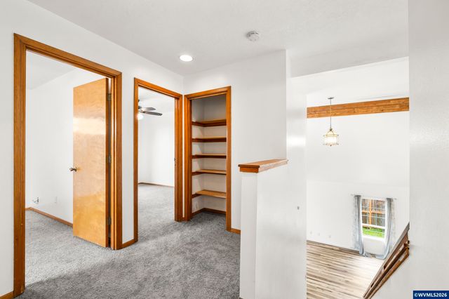 270 Martin Wy S, Monmouth, OR 97361