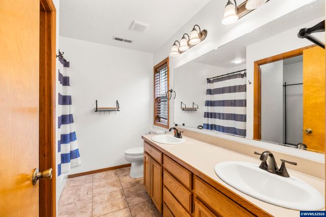270 Martin Wy S, Monmouth, OR 97361