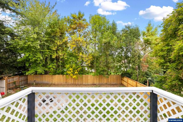 270 Martin Wy S, Monmouth, OR 97361