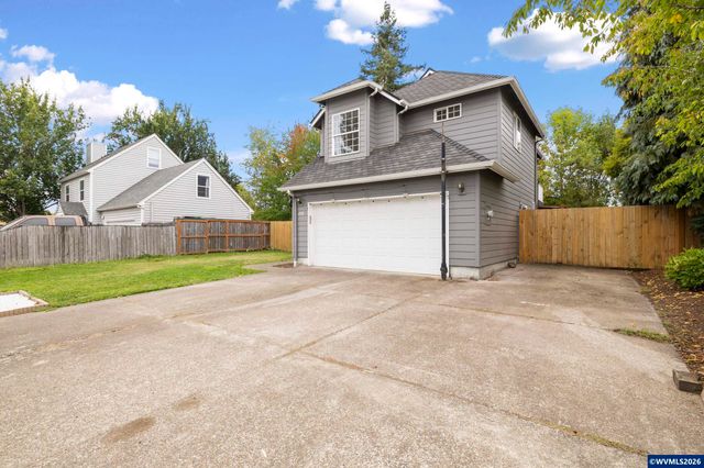 270 Martin Wy S, Monmouth, OR 97361