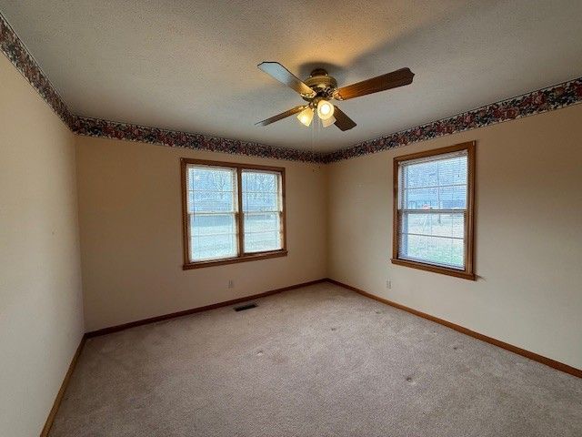 404 Ann St, Paris, TN 38242