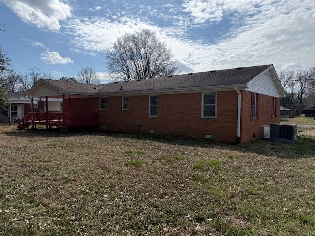 404 Ann St, Paris, TN 38242