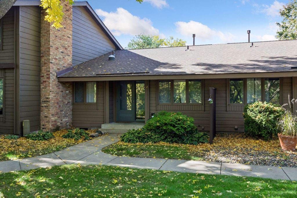 52 Birnamwood Drive, Burnsville, MN 55337 — exterior