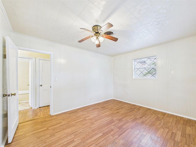1100 12th Street N, Texas City, TX 77590