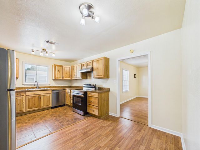 1100 12th Street N, Texas City, TX 77590