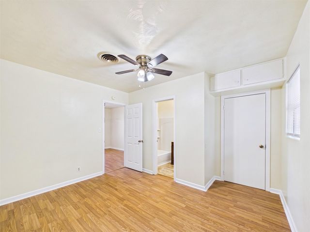 1100 12th Street N, Texas City, TX 77590