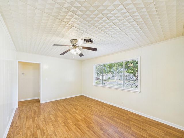 1100 12th Street N, Texas City, TX 77590