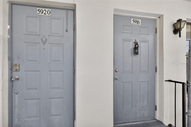 5916 VILLAGE CIRCLE 5916, Orlando, FL 32822