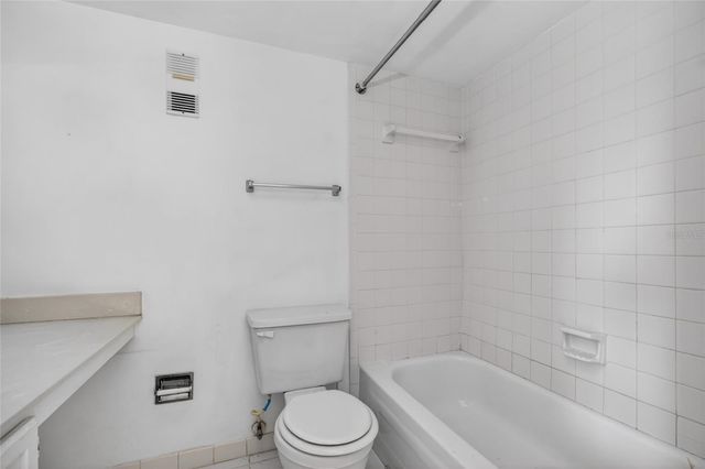 5916 VILLAGE CIRCLE 5916, Orlando, FL 32822