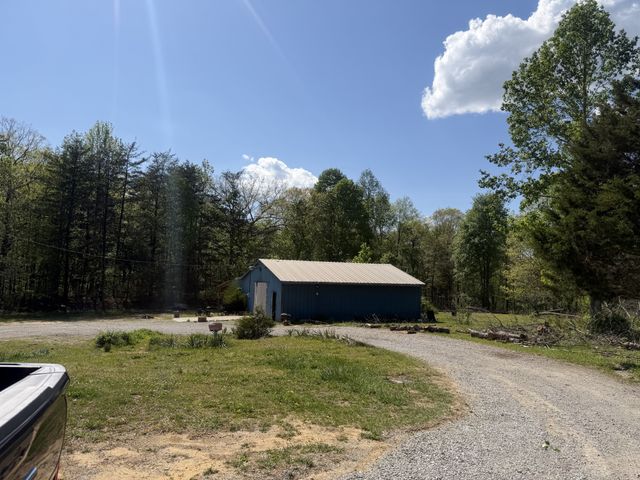 200 Rattlesnake Rd, Mcminnville, TN 37110