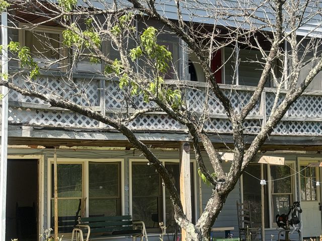 200 Rattlesnake Rd, Mcminnville, TN 37110