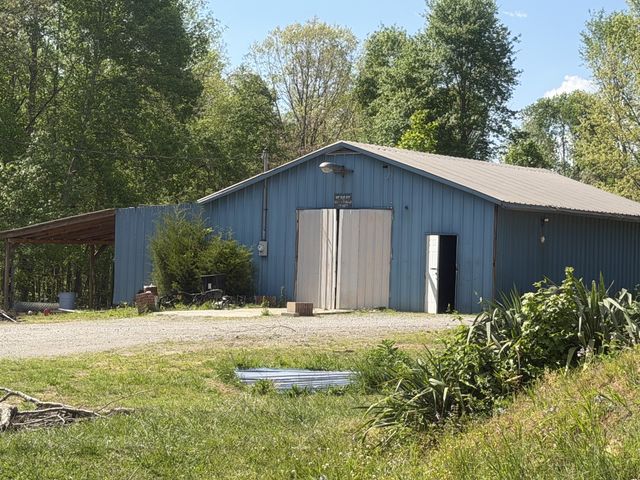 200 Rattlesnake Rd, Mcminnville, TN 37110