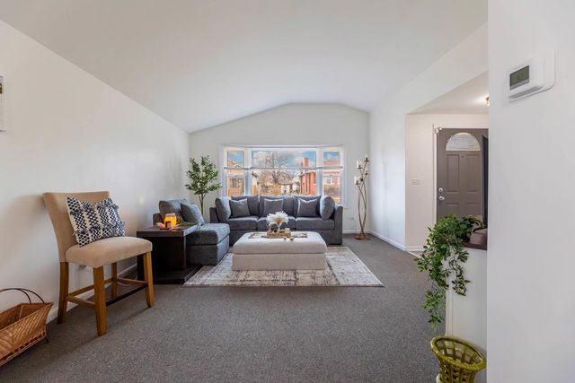 10029 S Wentworth Avenue, Chicago, IL 60628