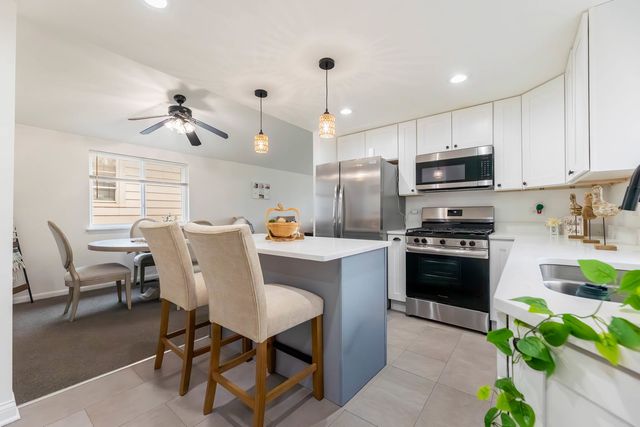 10029 S Wentworth Avenue, Chicago, IL 60628