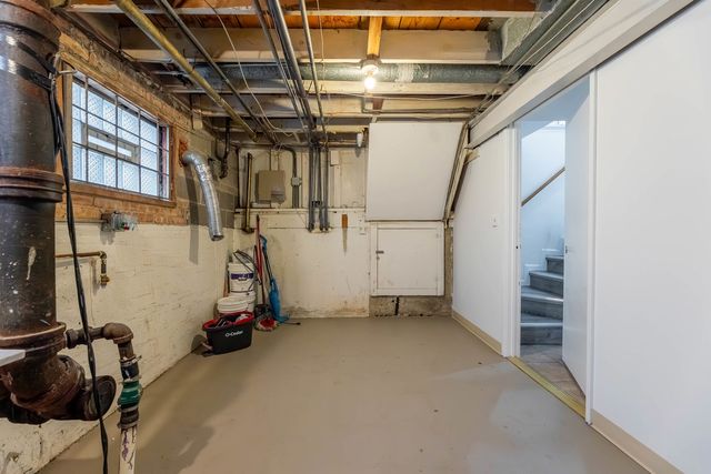 10029 S Wentworth Avenue, Chicago, IL 60628