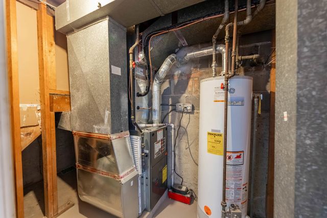 10029 S Wentworth Avenue, Chicago, IL 60628