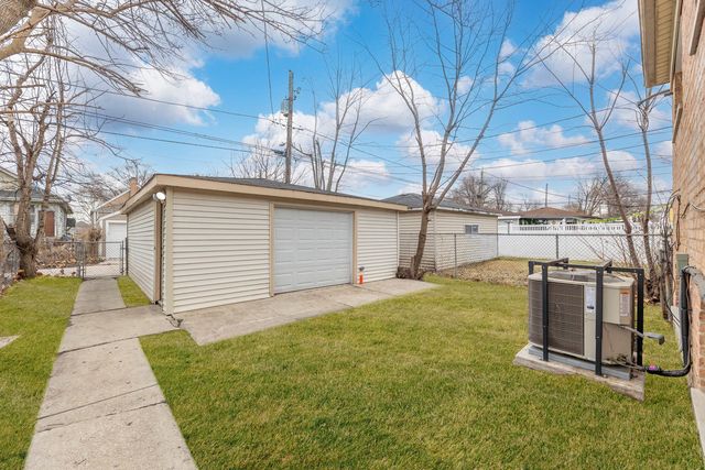 10029 S Wentworth Avenue, Chicago, IL 60628