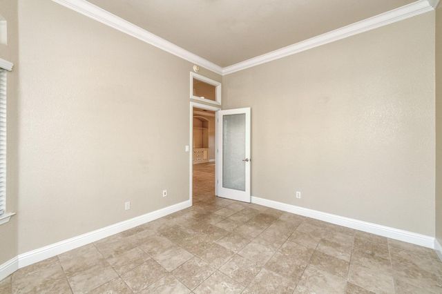 366 W Warwick Avenue, Clovis, CA 93619