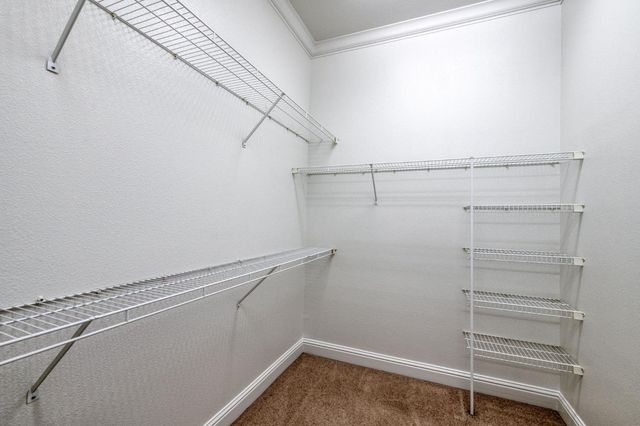 366 W Warwick Avenue, Clovis, CA 93619