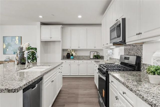 17044 Cerritos, Fontana, CA 92336