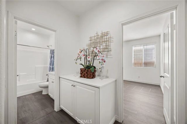 17044 Cerritos, Fontana, CA 92336