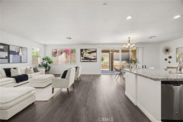 17044 Cerritos, Fontana, CA 92336